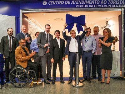 Centro de Atendimento ao Turista é reinaugurado no Aeroporto com design brasiliense