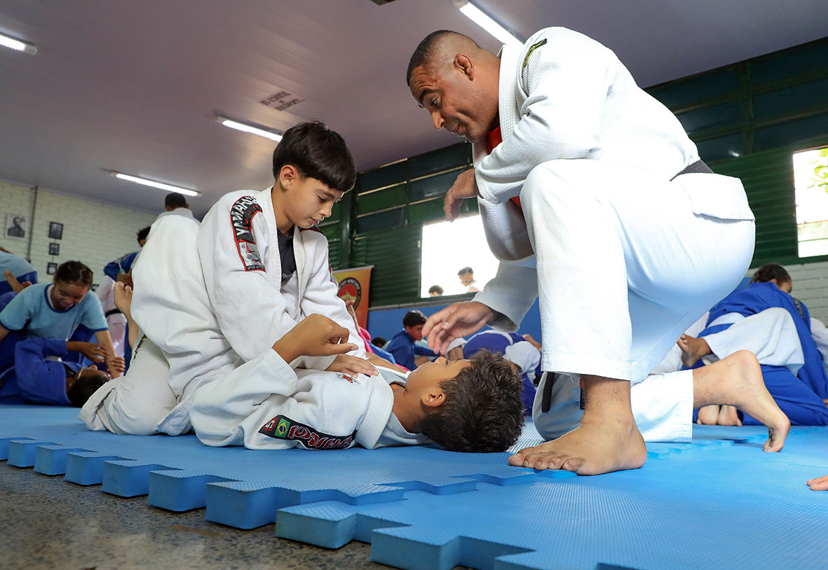Mais esporte, menos ansiedade: projeto implementa artes marciais em escolas cívico-militares do DF