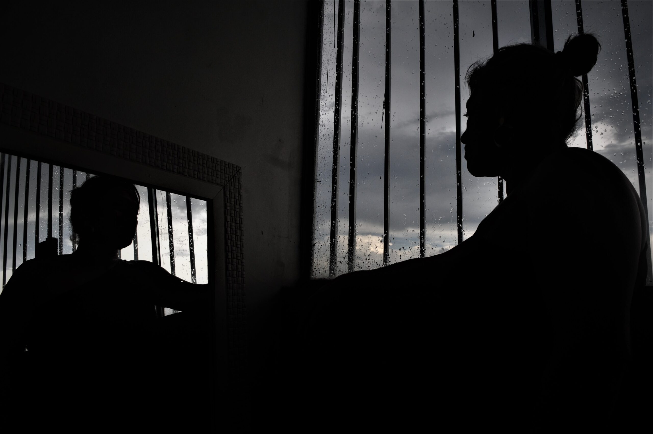 Um ano da força-tarefa contra o feminicídio tem avanços na rede de proteção