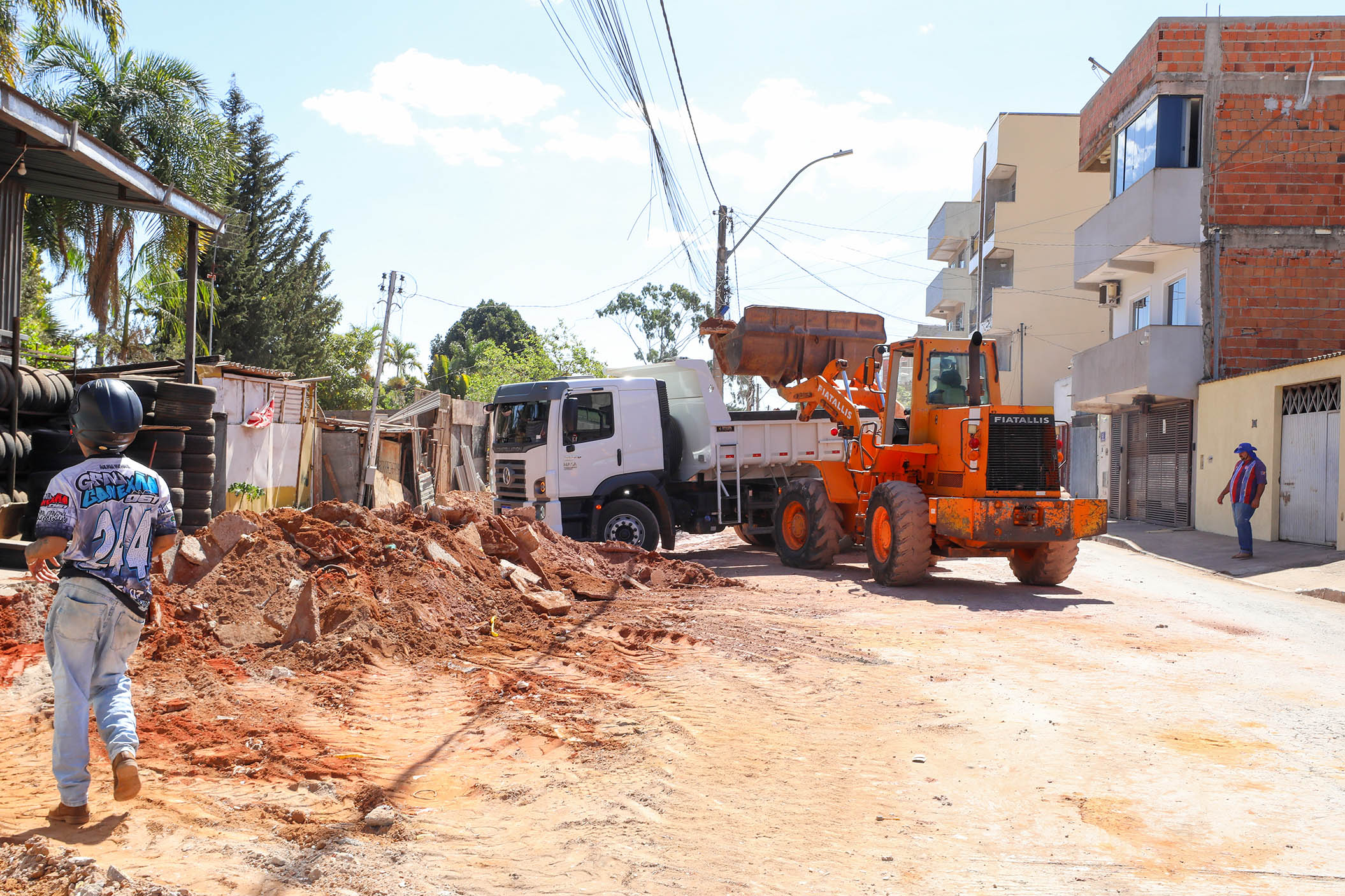 Novo estacionamento vai organizar trânsito na via de saída do Varjão