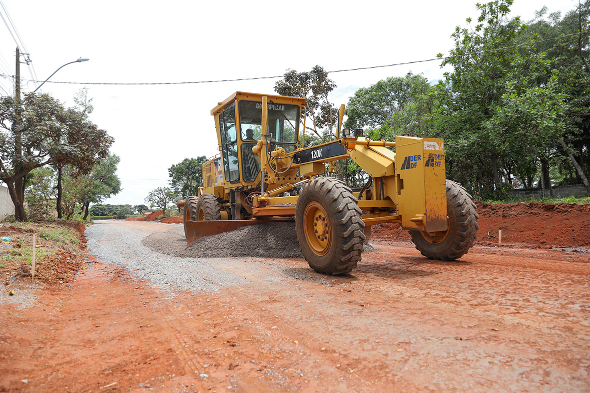 Asfalto e obras viárias transformam a realidade de moradores do Gama