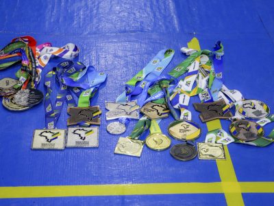 Apoiados por programa do GDF, judocas de Brasília conquistam medalhas em Lima