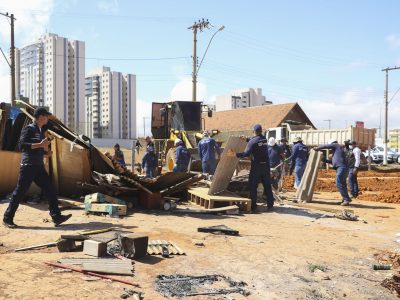 Ação do GDF promove atendimentos a pessoas em situação de rua em Ceilândia
