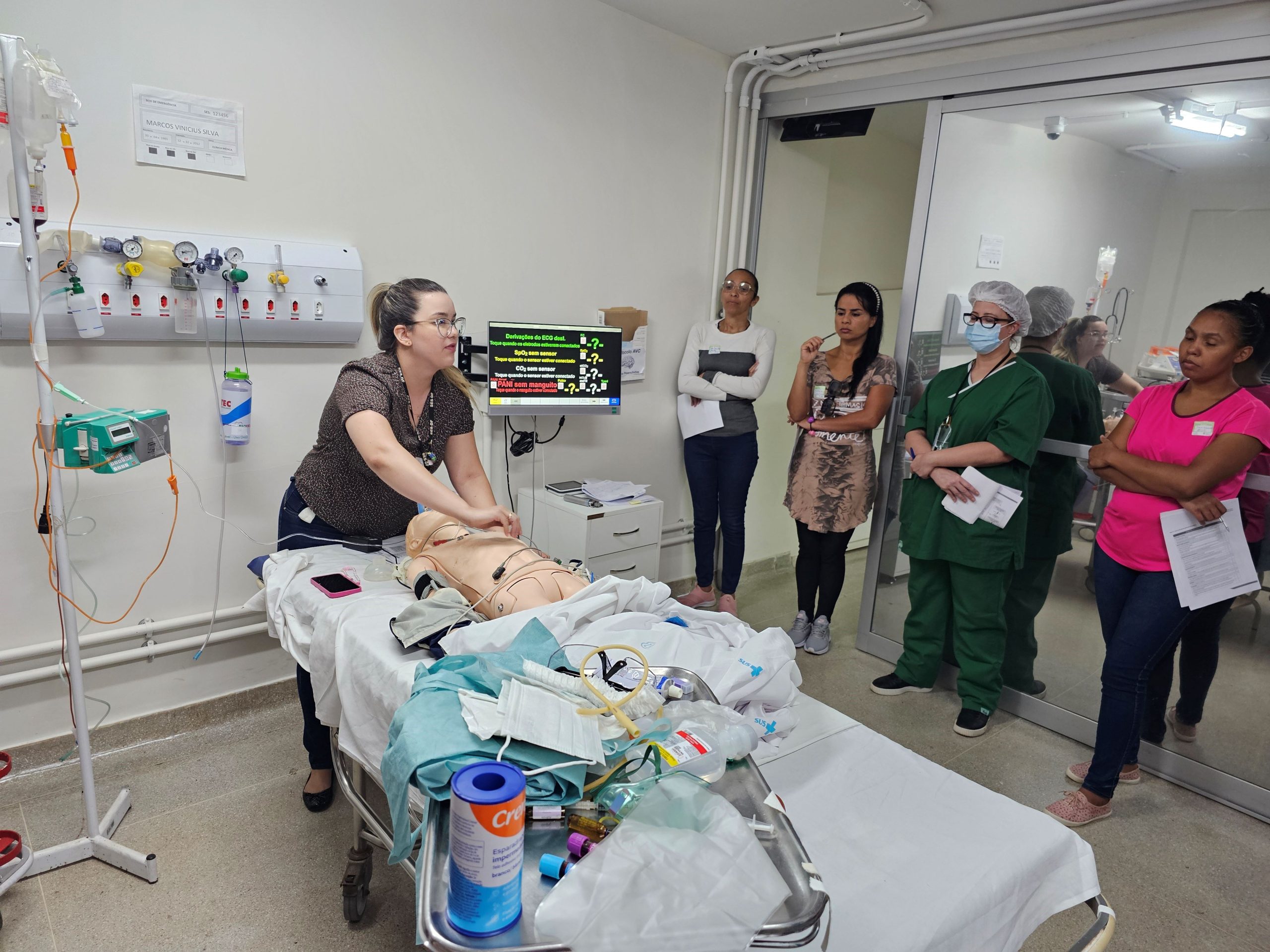 Profissionais da pediatria participam de capacitação em parada cardiorrespiratória