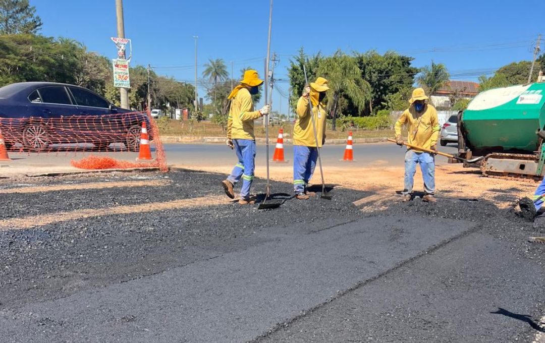 Mais um trecho da duplicação da via Guará-Núcleo Bandeirante recebe pavimentação