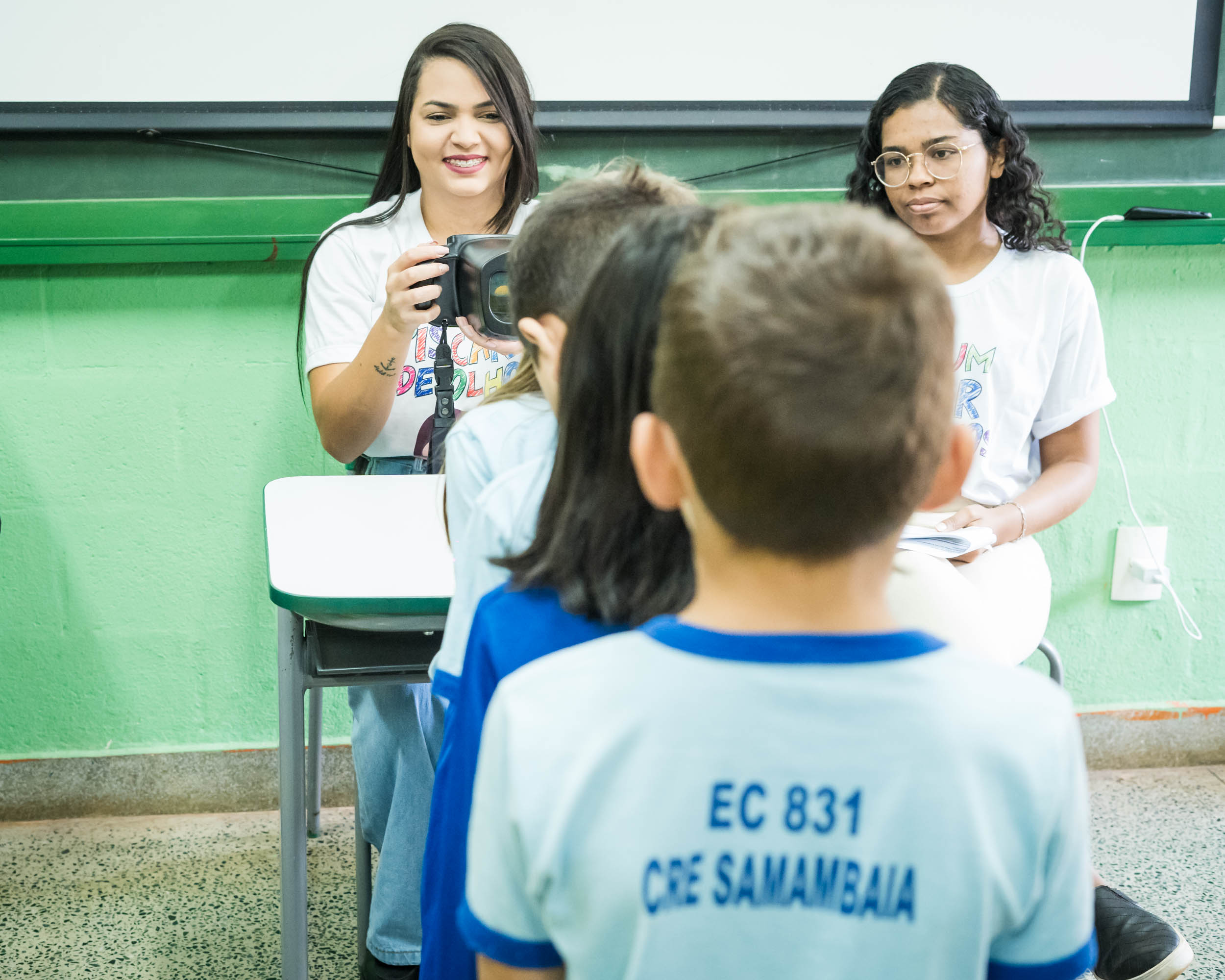 Estudantes de escola de Samambaia passam por triagem oftalmológica
