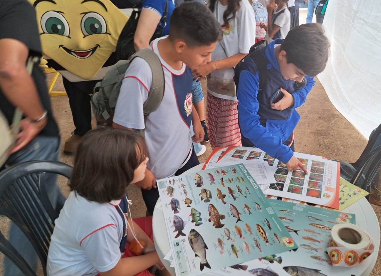 Brasília Ambiental firma cooperação para ações de educação