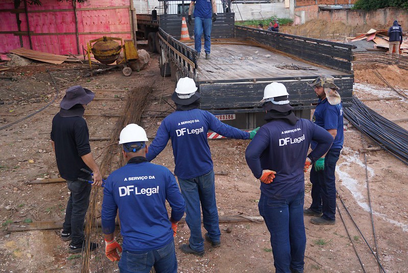 GDF intensifica ações de acolhimento e remoção de ocupações irregulares em Taguatinga Norte