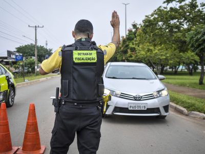 Dívidas com o Detran-DF podem ser parceladas no cartão de crédito