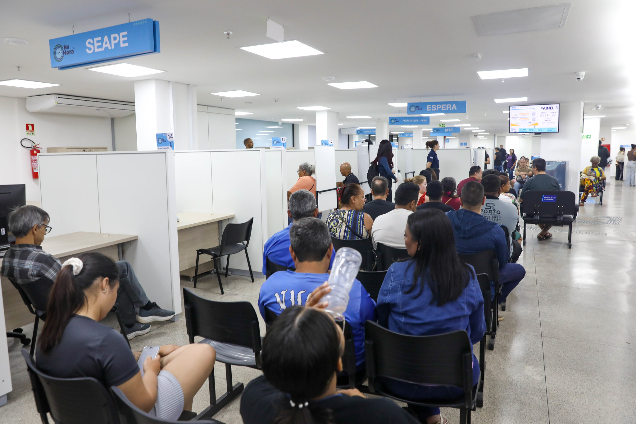 Rede reúne serviços públicos em oito unidades do Distrito Federal
