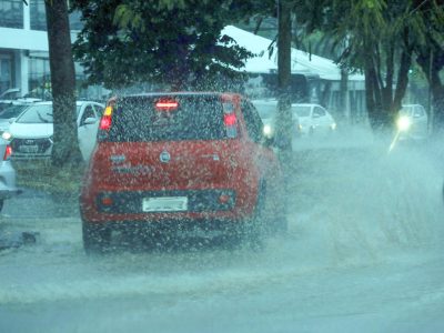 Saiba a que órgão do GDF recorrer em caso de emergência durante as chuvas para evitar acidentes