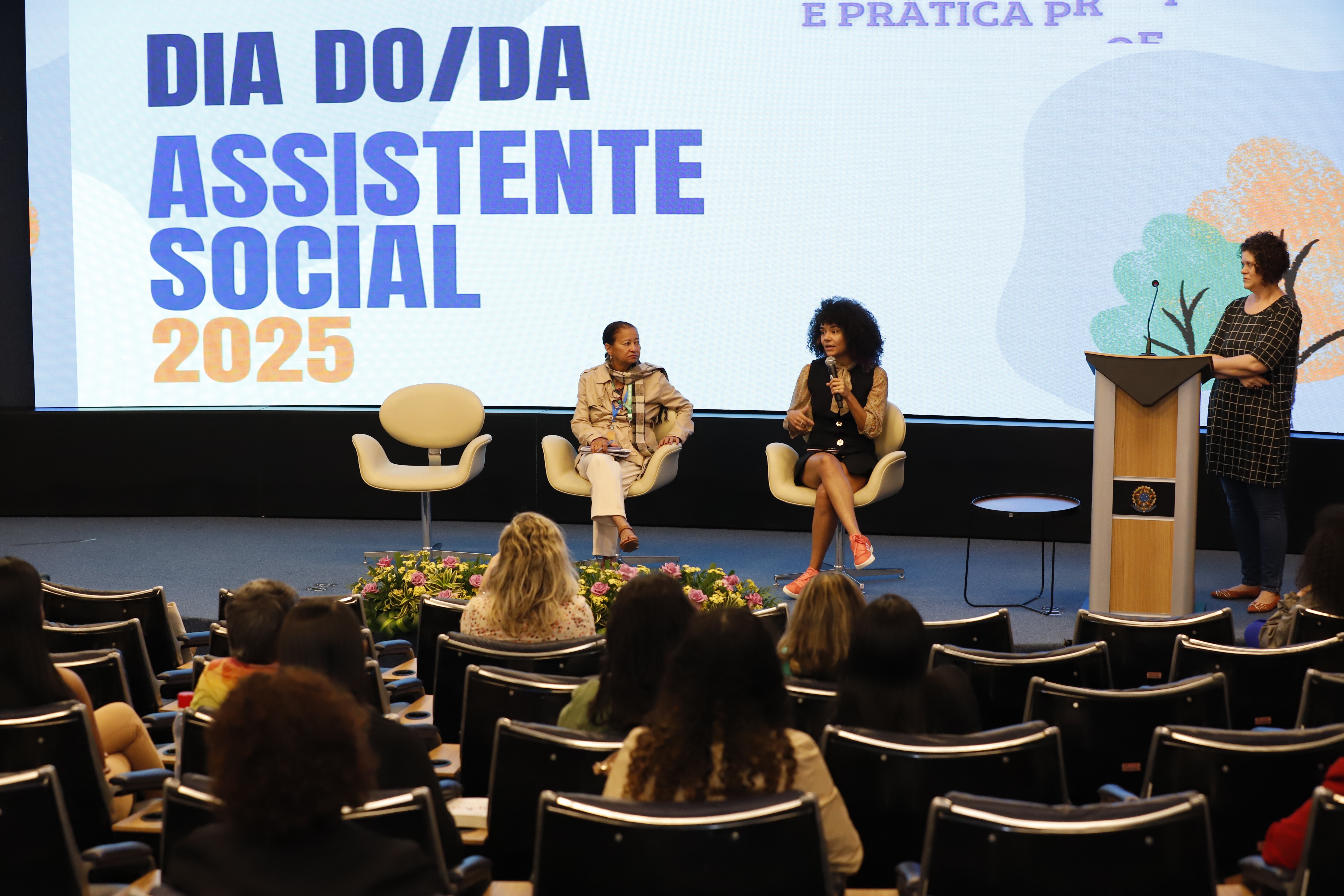 Evento celebra Dia do Assistente Social com foco em justiça ambiental