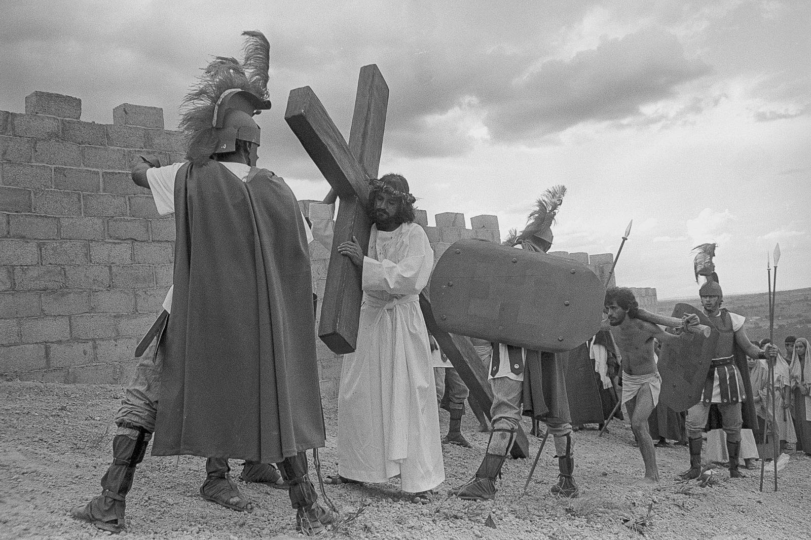 #TBT: a fé e a tradição da via-sacra do Morro da Capelinha, em Planaltina