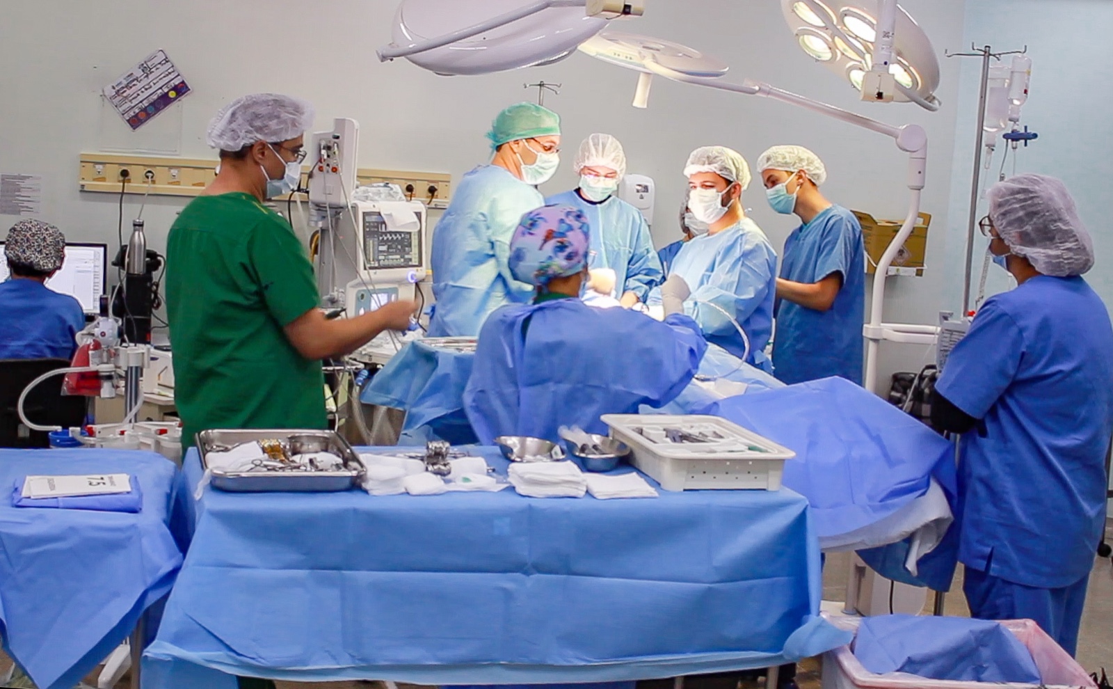 Cirurgia no HRSM devolve sorriso a paciente com tumor raro