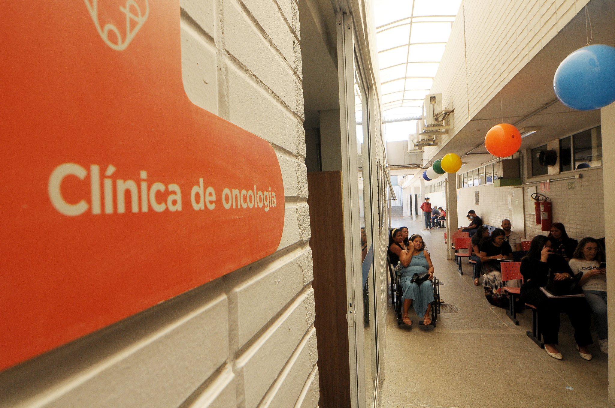 Novo modelo de atendimento reduz em 63% o tempo de espera para início do tratamento de câncer no DF