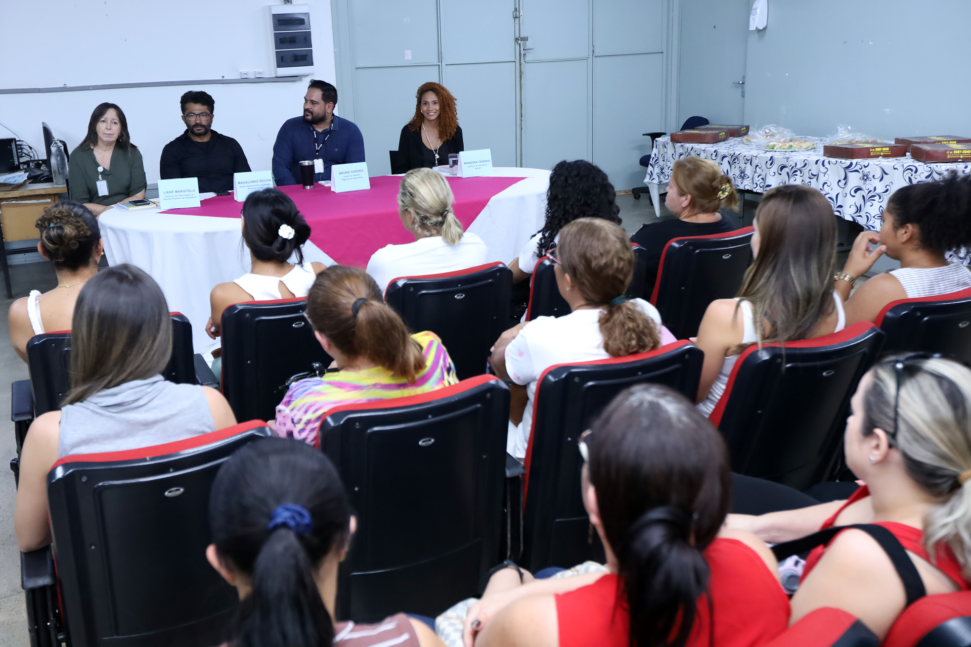 Mais de 70 profissionais voluntários chegam ao Hospital Regional de Sobradinho