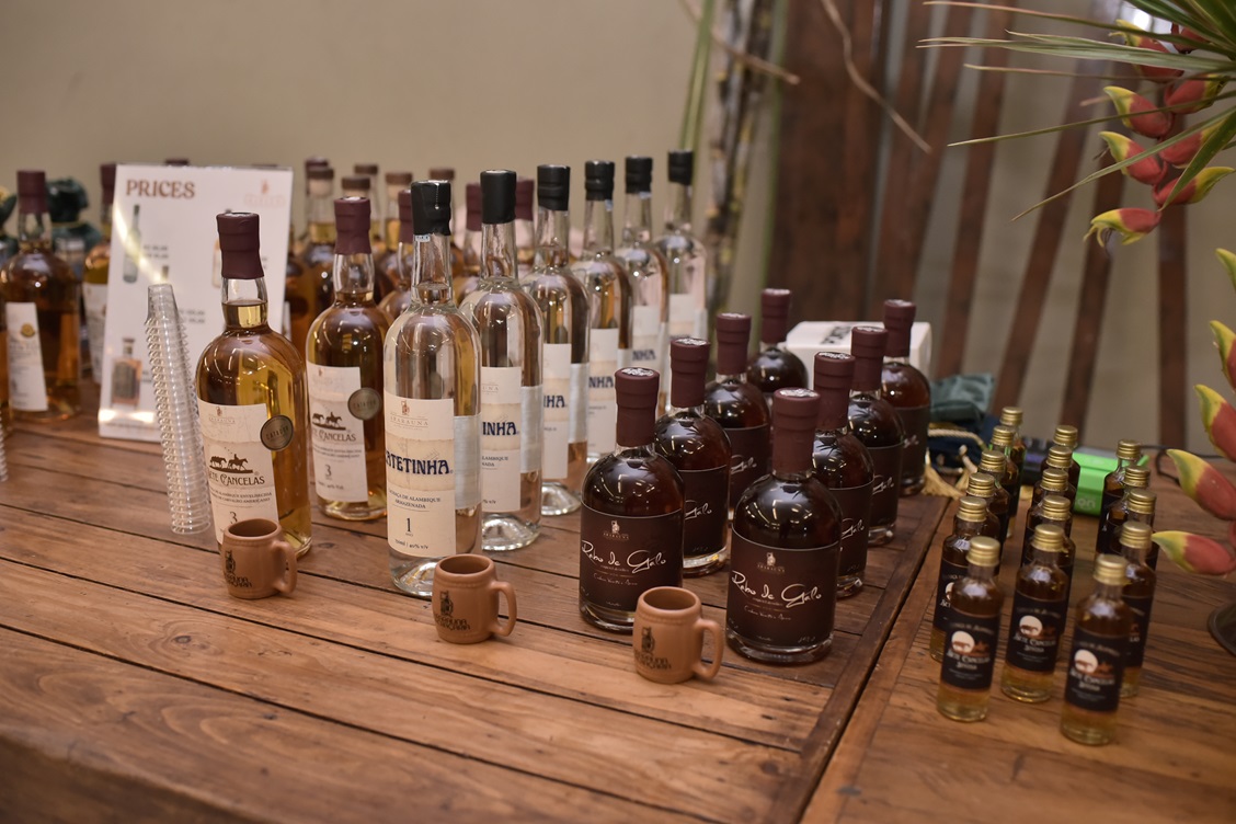 GDF apresenta cachaças brasilienses à comunidade diplomática