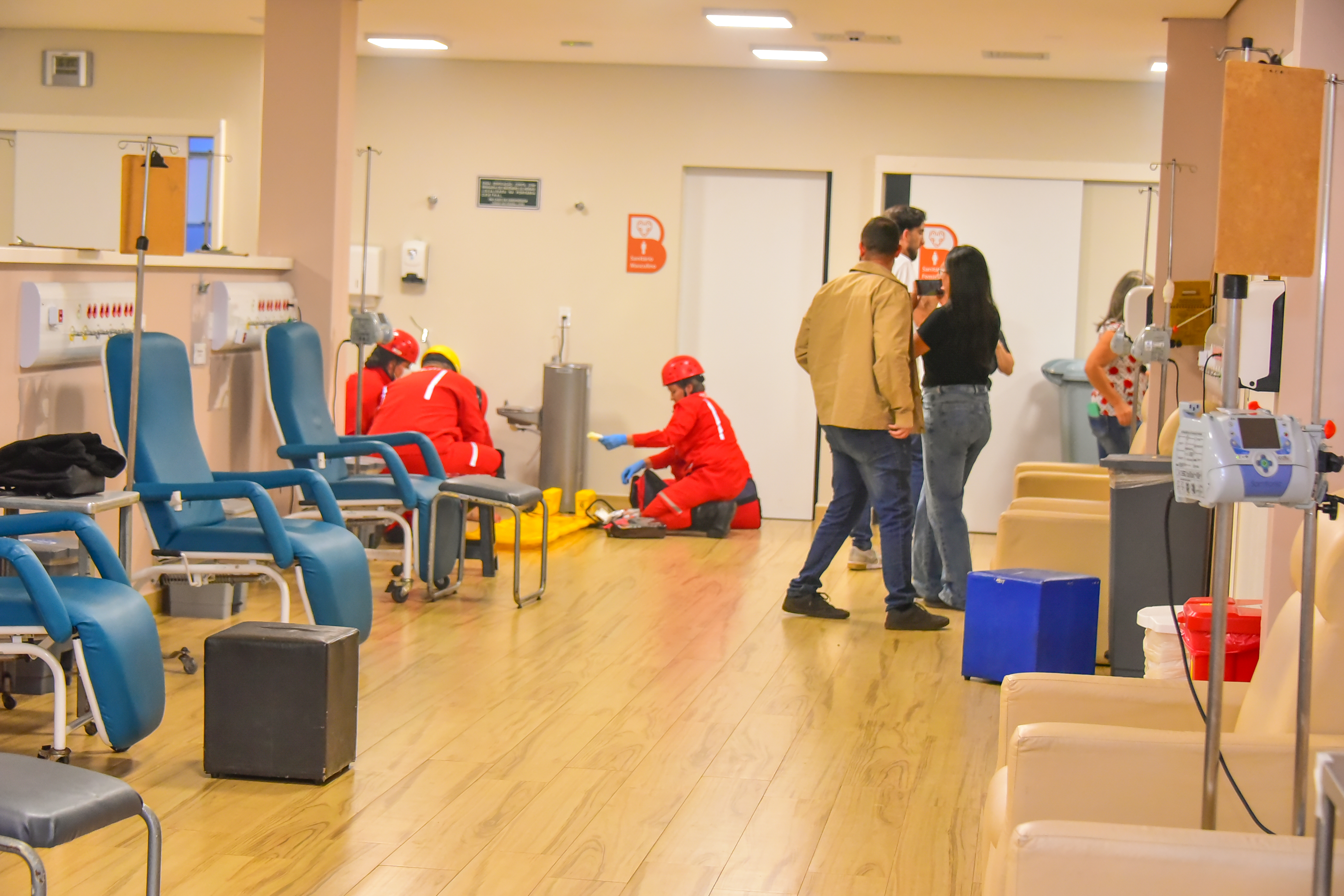 Simulado de incêndio no Centro de Infusão do Hospital de Base capacita profissionais para casos de risco real