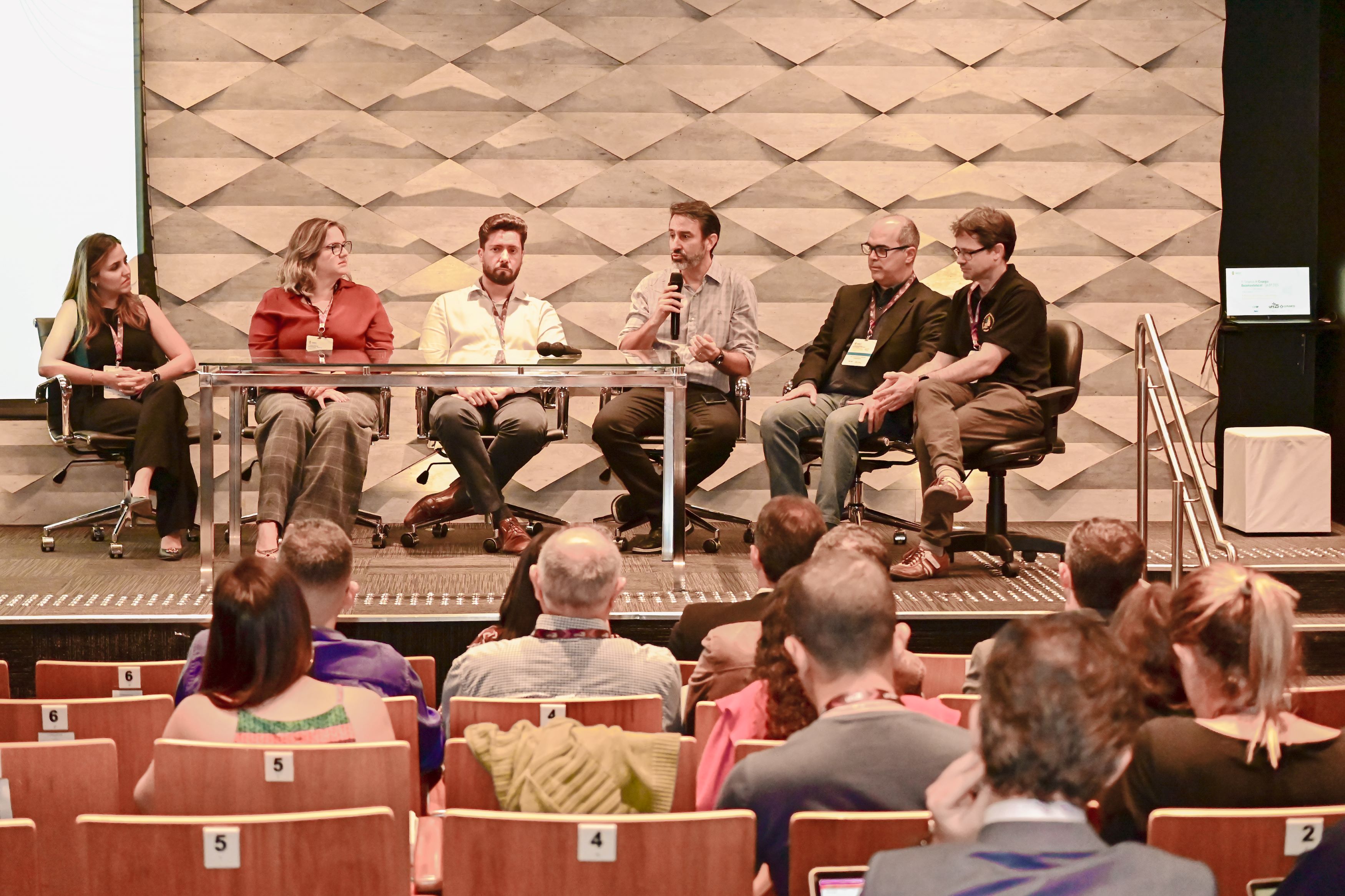 Primeiro Simpósio de Cirurgia Bucomaxilofacial debate avanços nos atendimentos da rede pública