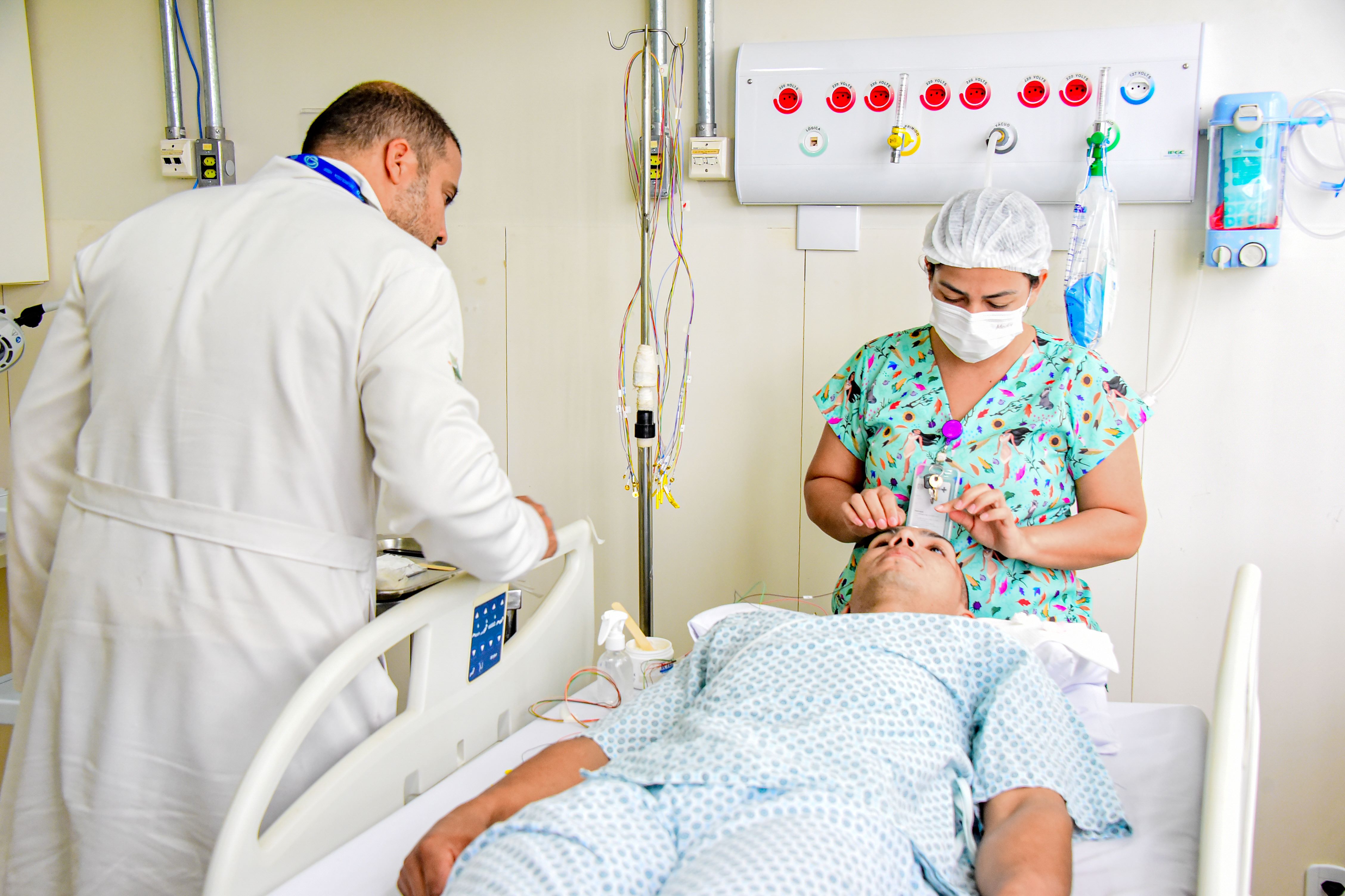 Hospital de Base passa a realizar videoeletroencefalograma, exame inédito na rede pública e de alta complexidade