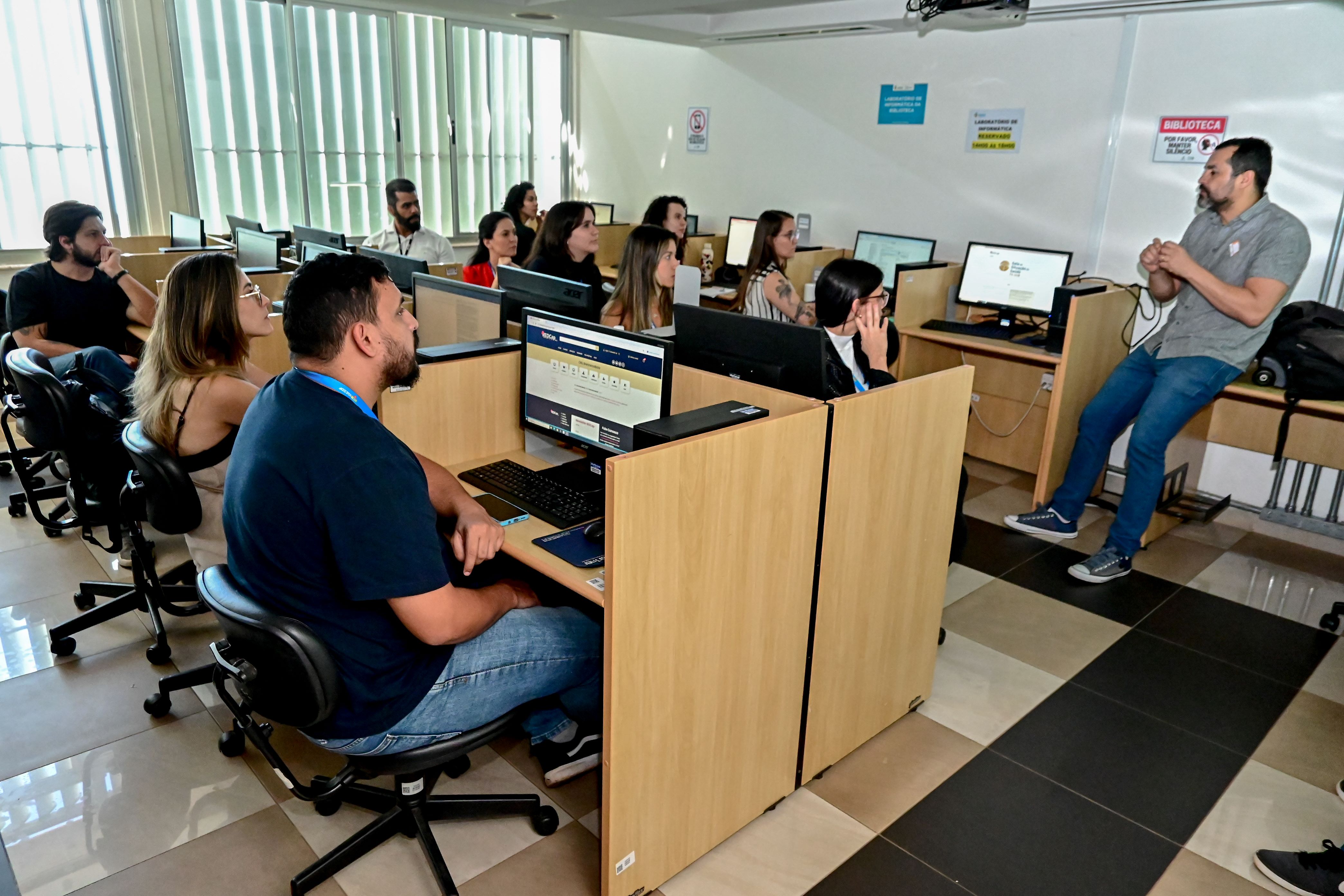 Parceria entre IgesDF e UnB promove capacitação na área de pesquisa