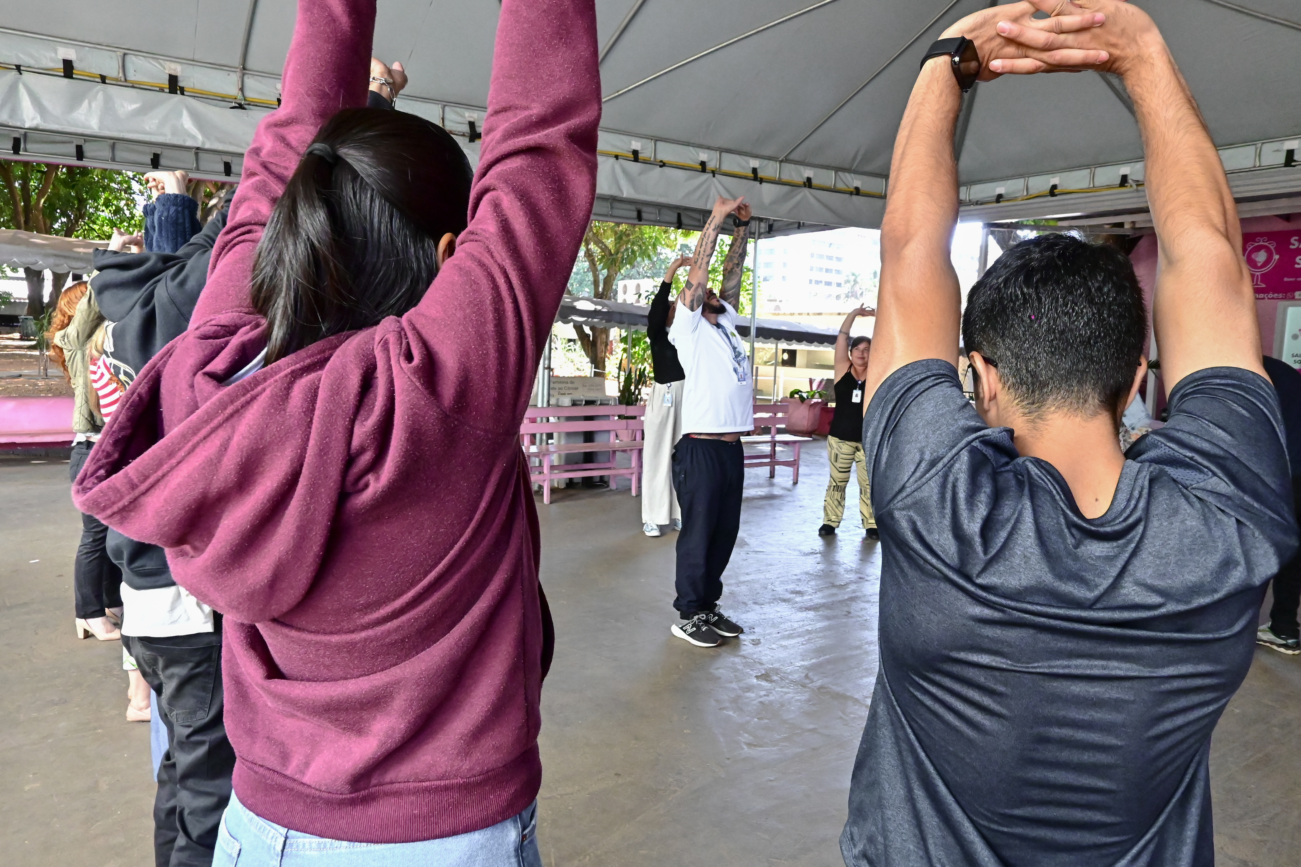 Qualidade de vida e pausas ativas marcam sessões de ginástica laboral em unidades de saúde