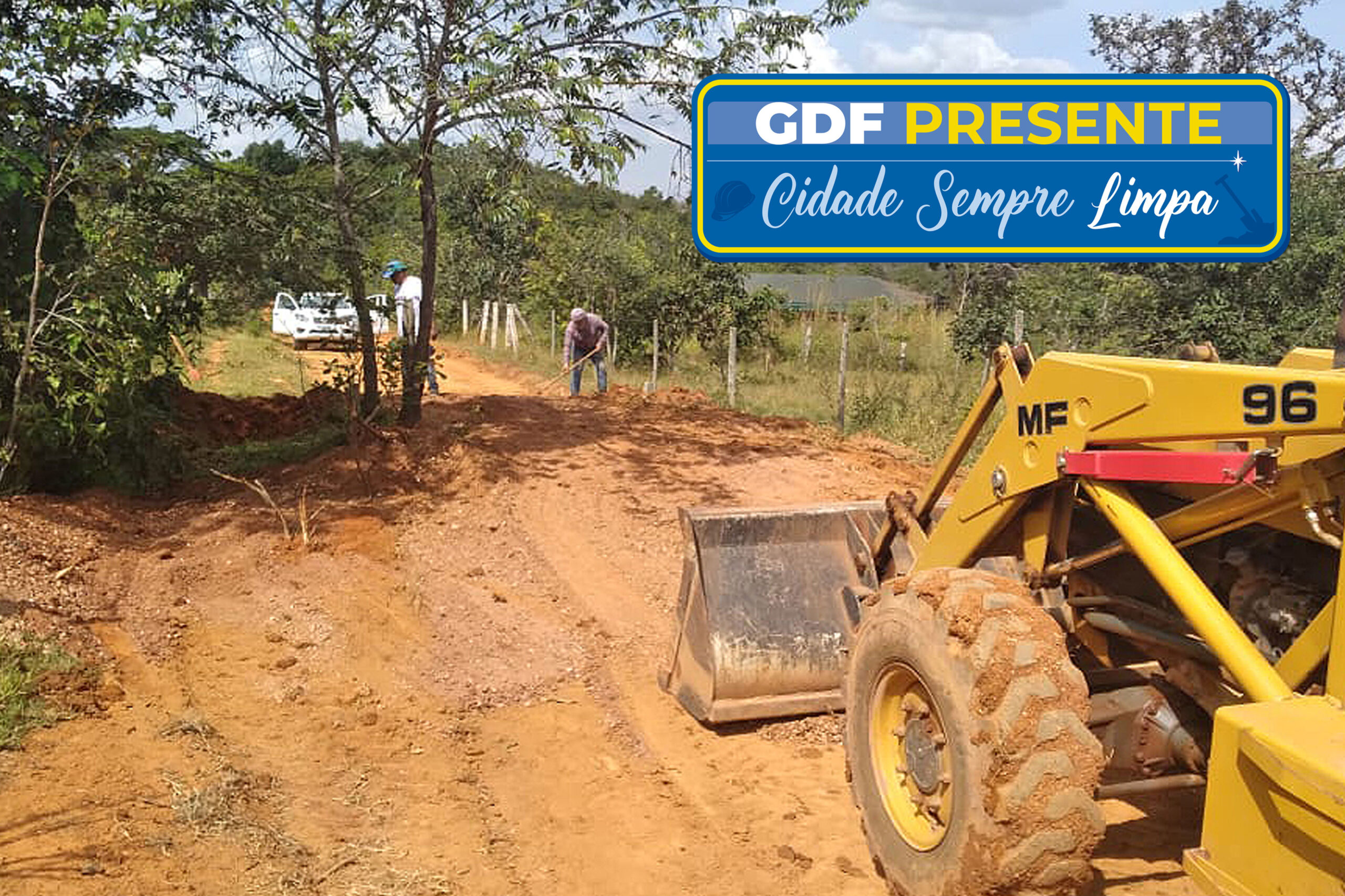 GDF Presente recupera 2 km de estrada de terra no Núcleo Rural Tororó