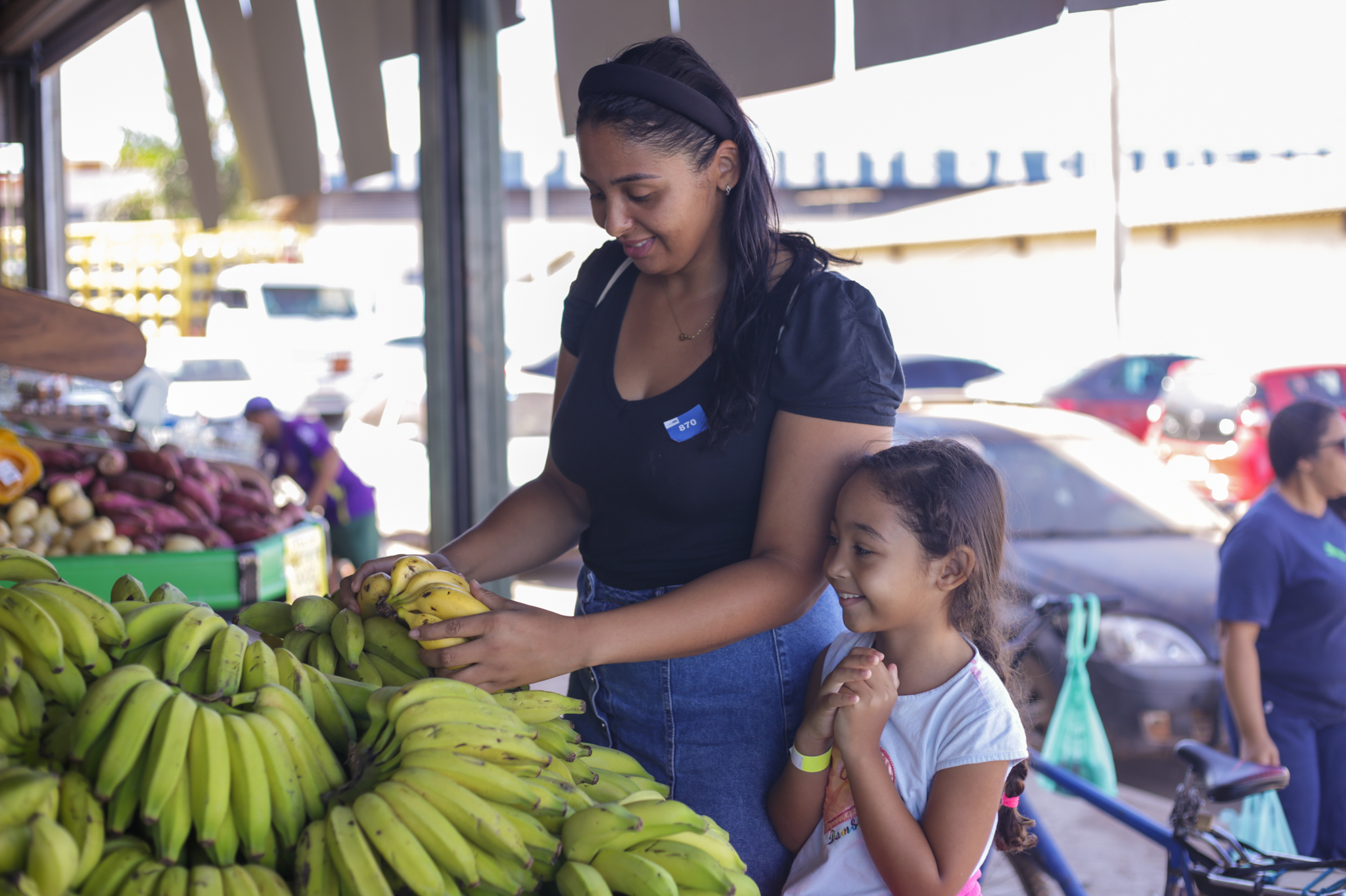 Especialista alerta que alimentação dos pais influencia dieta de filhos