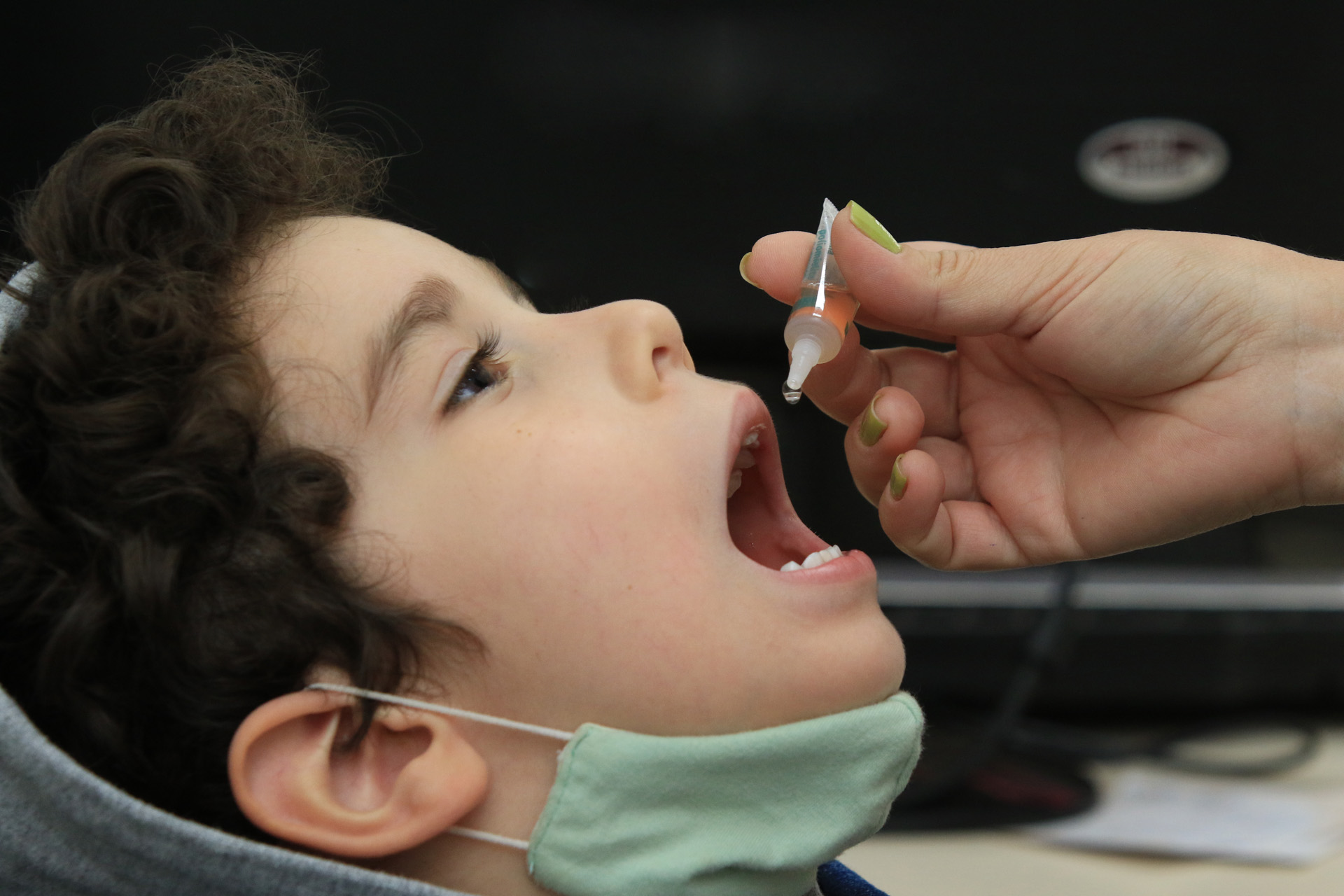 Poliomielite: Entenda o novo esquema vacinal contra a paralisia infantil