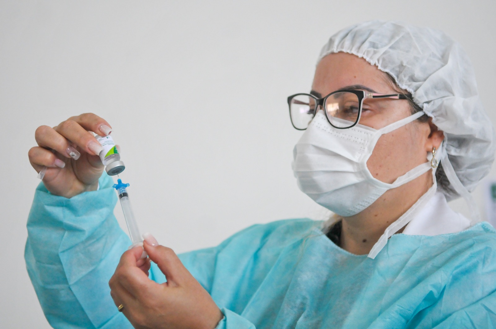 Imunização contra a gripe começa nesta terça-feira (19) em 125 salas de vacina