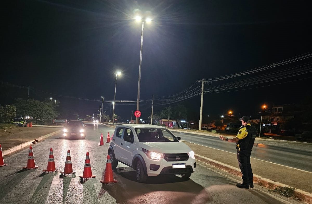 Operações de trânsito abordam 250 condutores no fim de semana