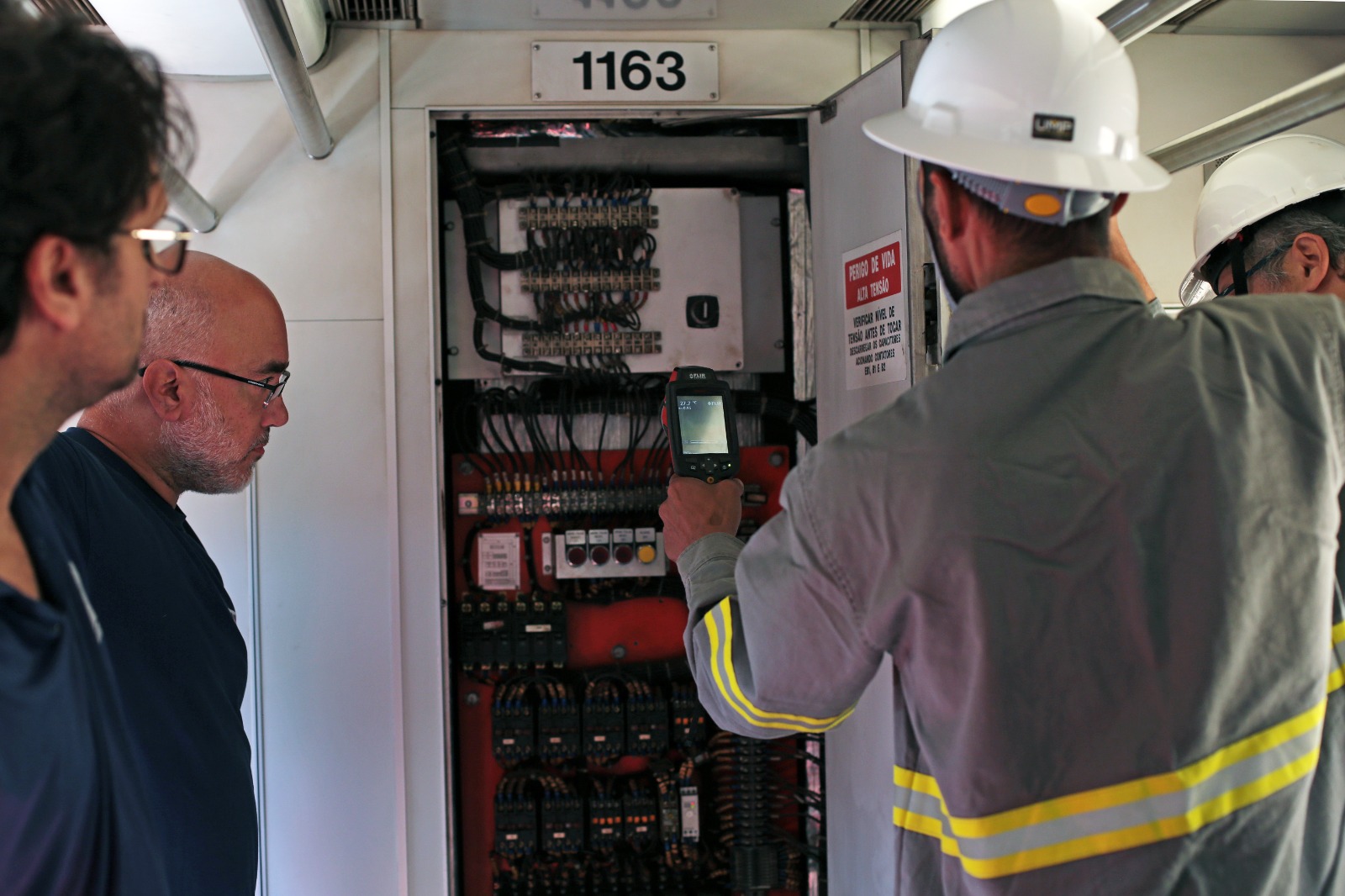 Disjuntores de todos os trens da série 1.000 do metrô serão trocados