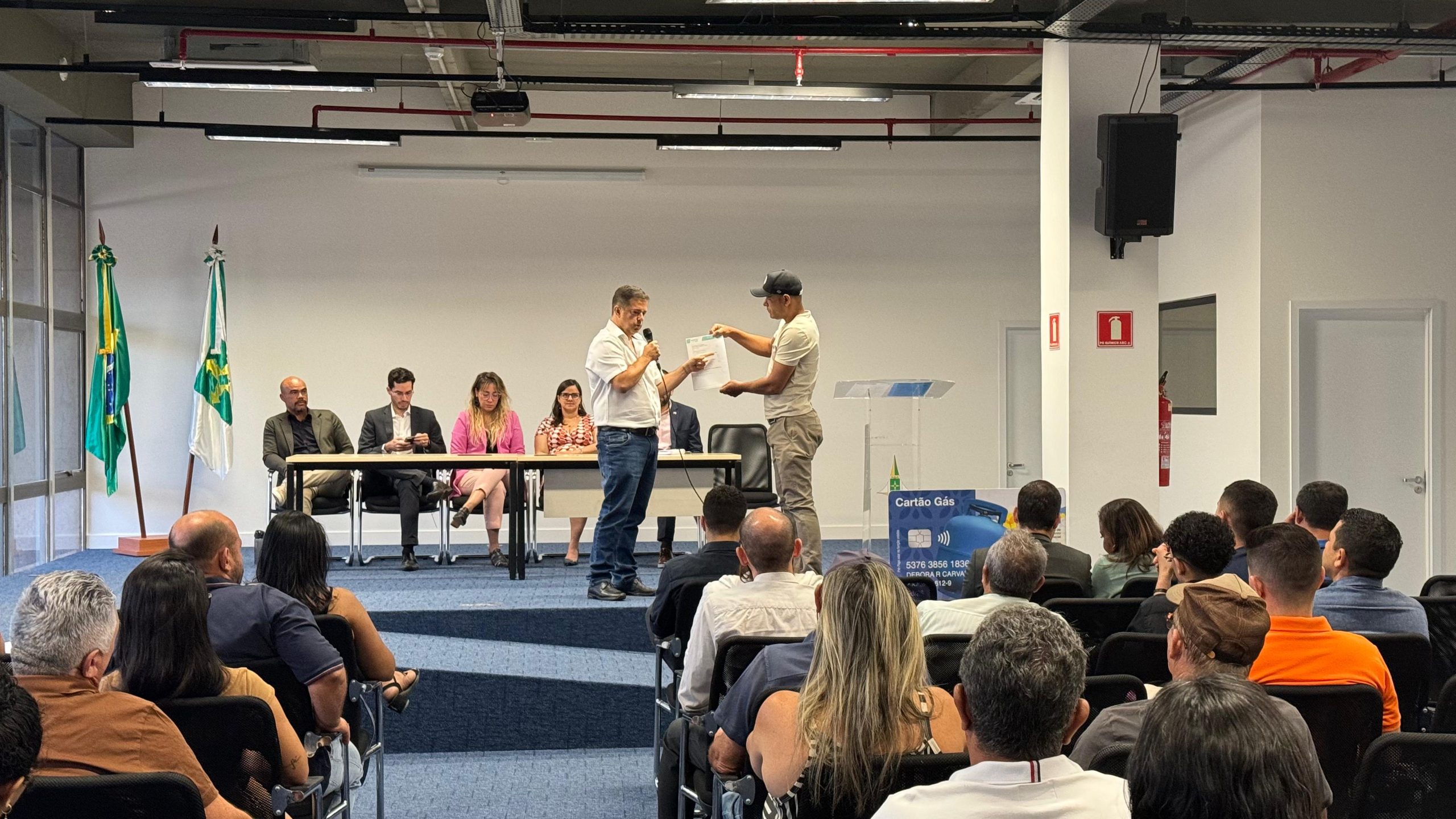 Empreendedores se reúnem para tirar dúvidas sobre o Cartão Gás