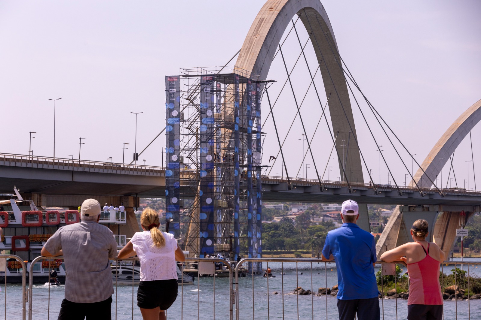 Qualidade da água atrai competição internacional para o Lago Paranoá