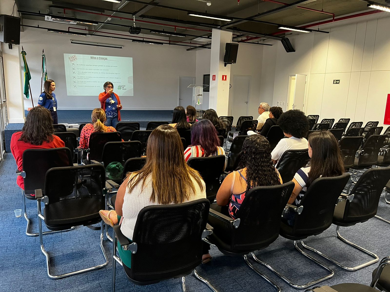 Combate à violência doméstica é tema de capacitação para servidores