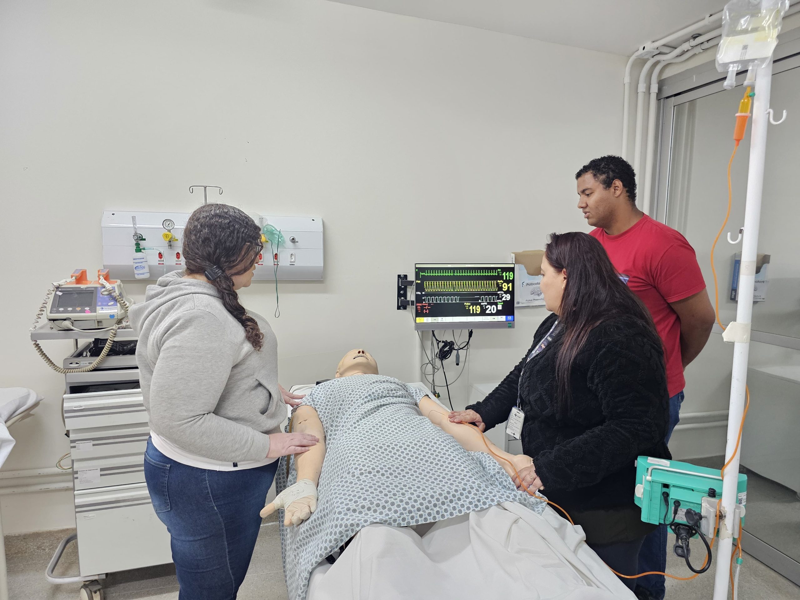 Workshop sobre simulação realística abre o IV Congresso de Inovação e Pesquisa do IgesDF