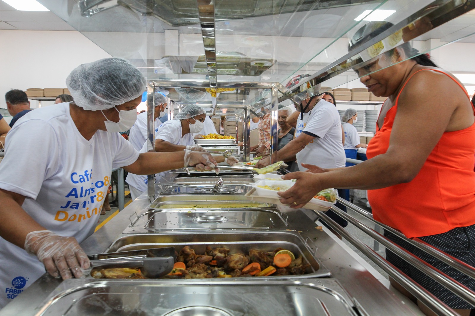 Veja como fica o funcionamento dos restaurantes comunitários no ano-novo