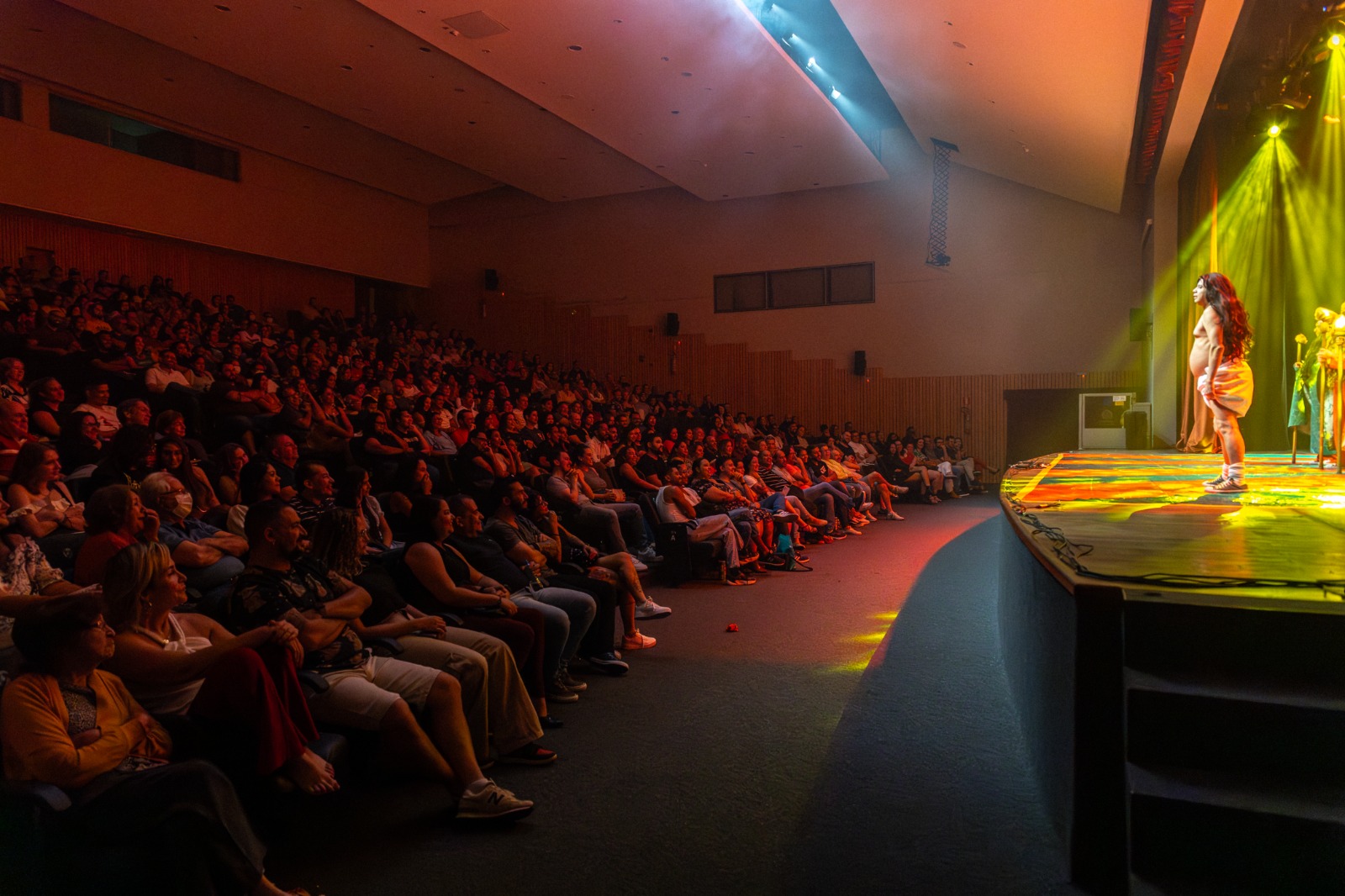 Teatro da Caesb terá peça infantil e comédias em março
