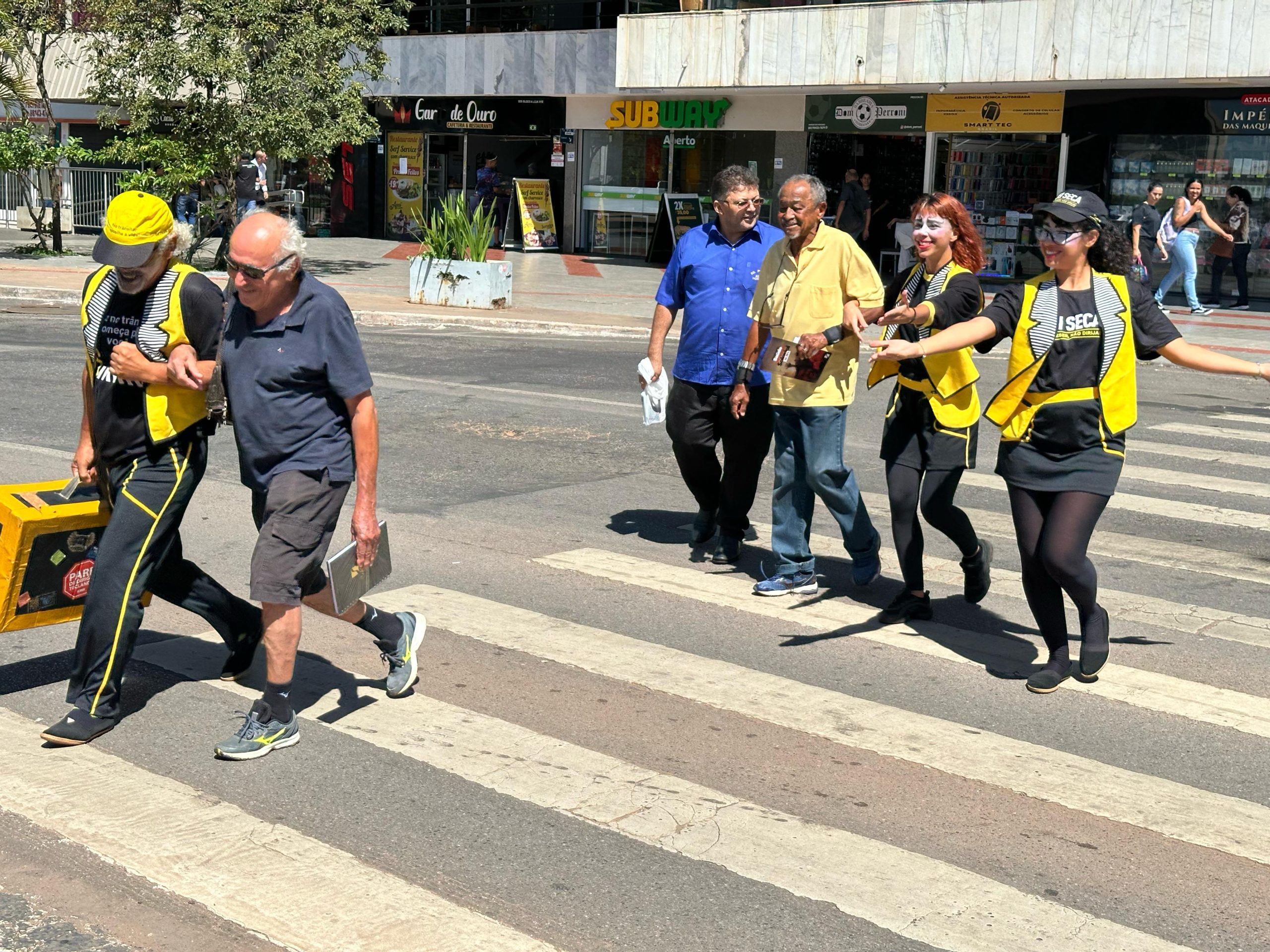 Brasília comemora 28 anos de respeito ao pedestre na faixa