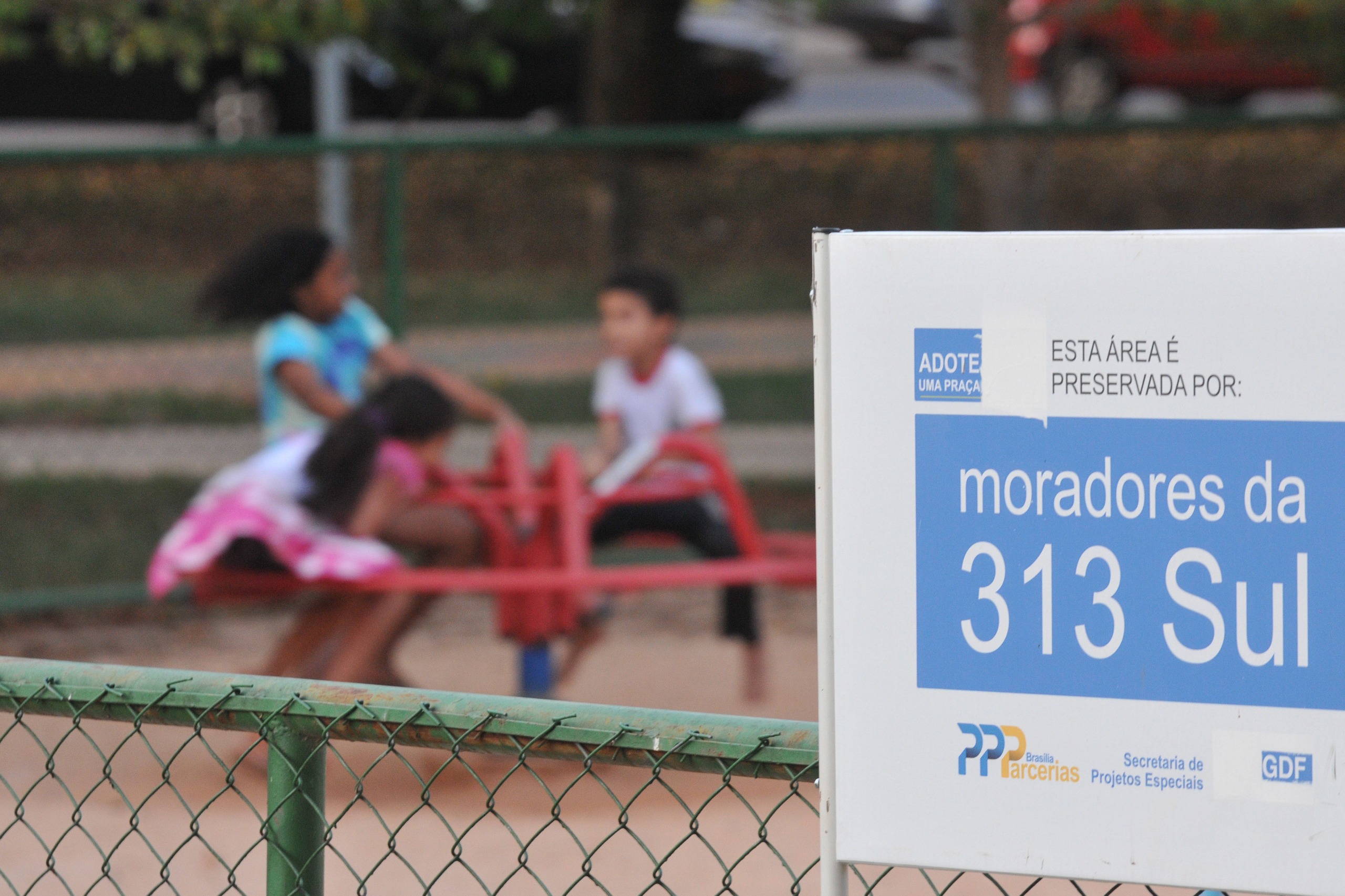 Workshop esclarece dúvidas sobre o programa Adote uma Praça