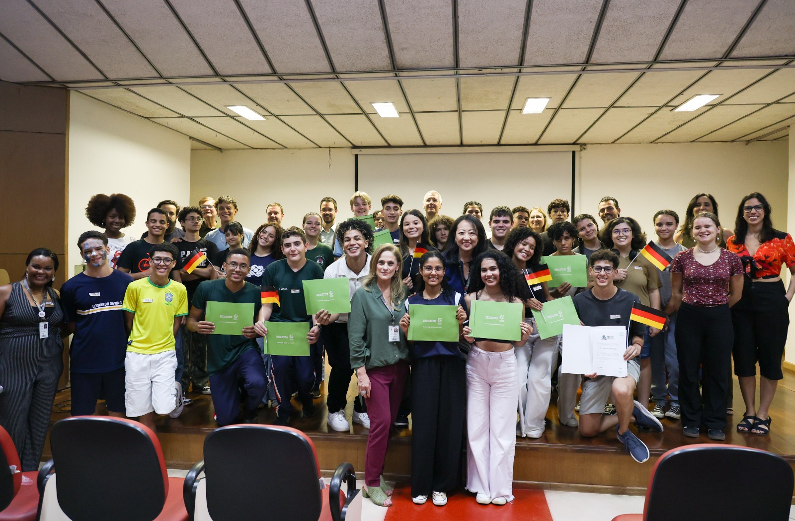 Estudantes do CIL 01 de Brasília recebem certificação de proficiência em alemão