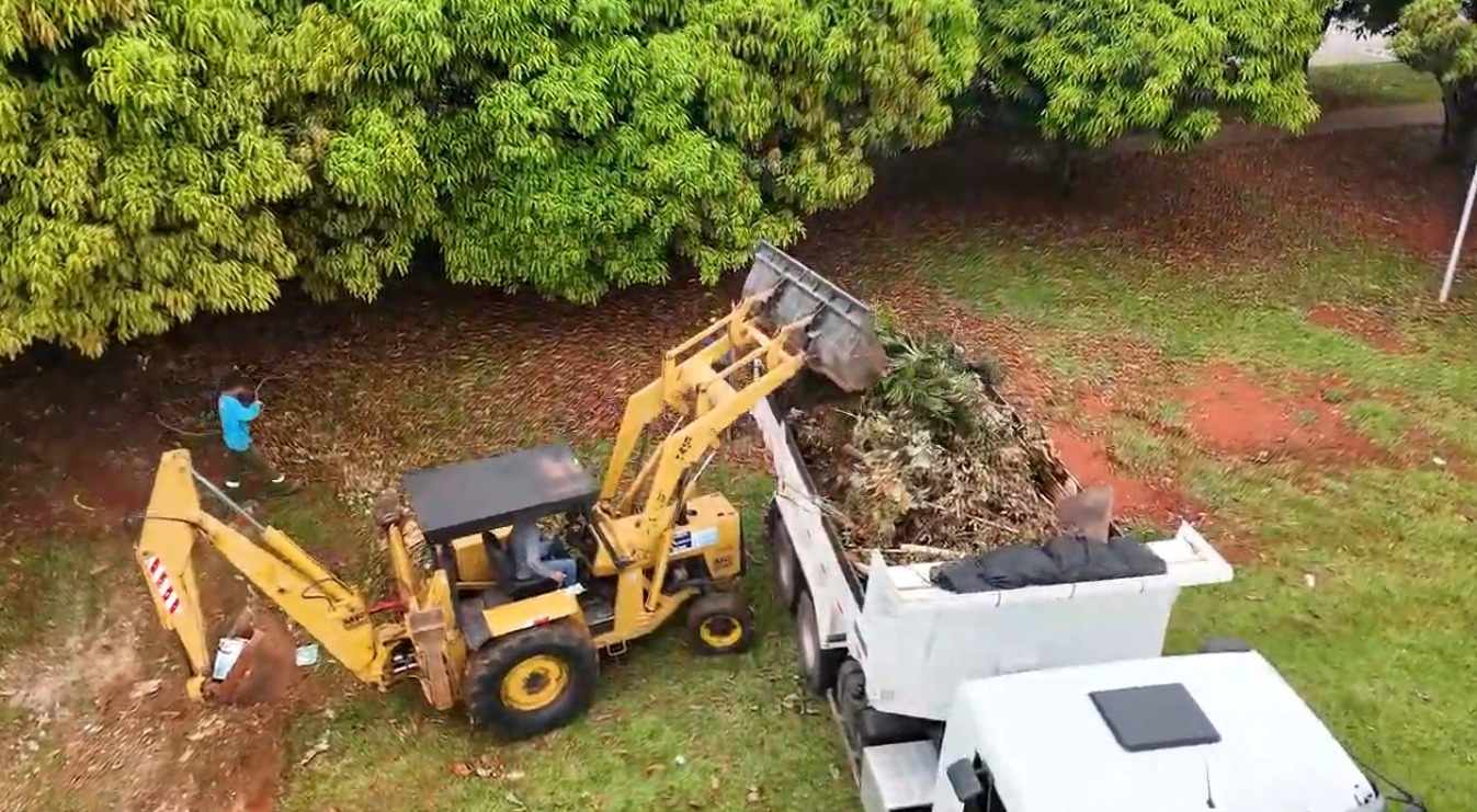 Mutirão de limpeza intensifica ações no Cruzeiro