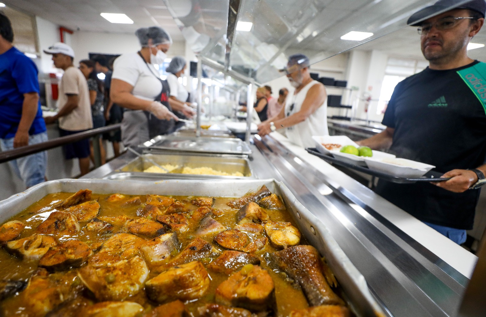 Cardápio especial marca a Sexta-feira Santa nos restaurantes comunitários do DF