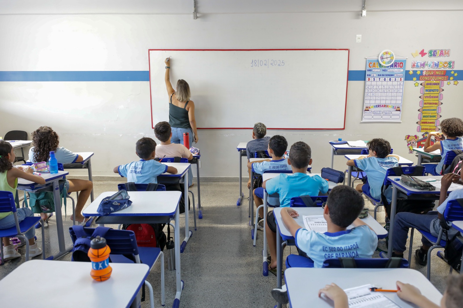EnCena 2025: Escolas públicas podem ganhar até R$ 30 mil com projeto de educação fiscal