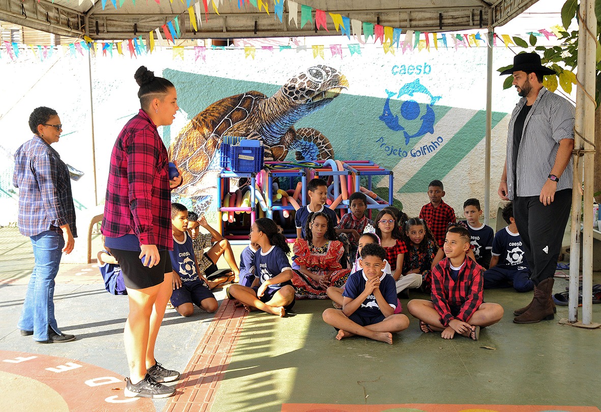 Mais que natação, Projeto Golfinho leva educação e cidadania a jovens em situação de vulnerabilidade social