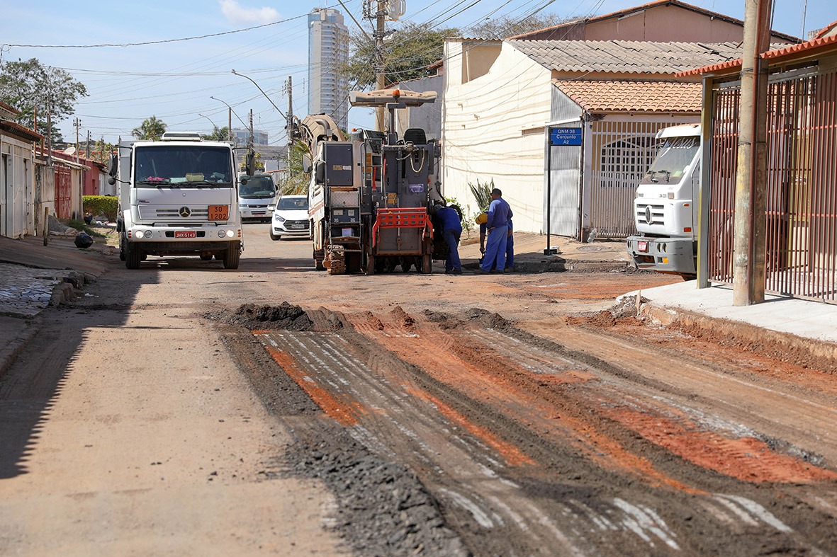Recapeamento leva mais segurança e conforto aos moradores da QNM 38, em Taguatinga