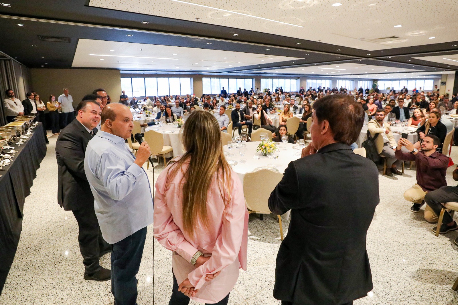 Governador Ibaneis Rocha destaca regularização de igrejas e moeda social como avanços para o segmento religioso