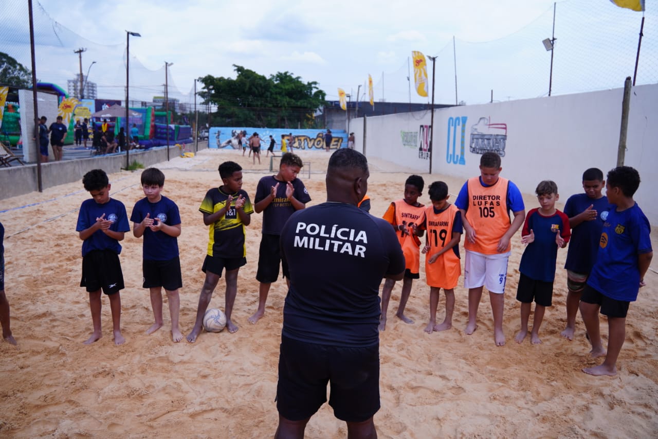 Evento com alunos do programa Formando Cidadão celebra o Dia das Crianças em Samambaia