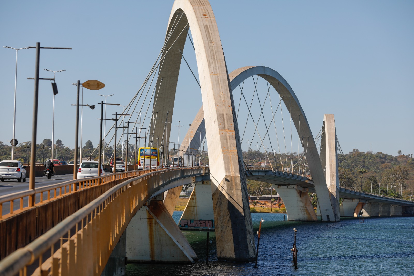 Ponte JK receberá nova pintura