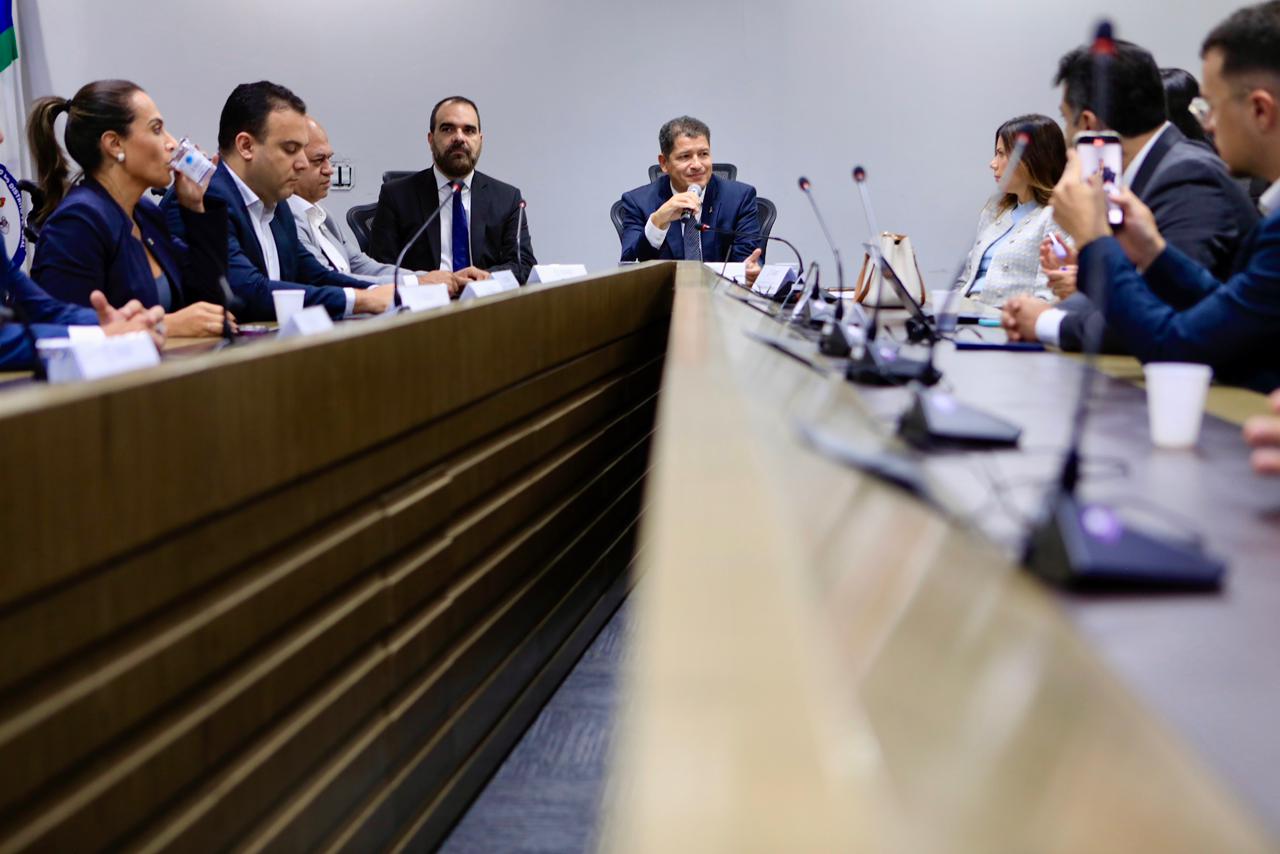 Encontro reforça pacto pela comunicação responsável no enfrentamento à violência doméstica